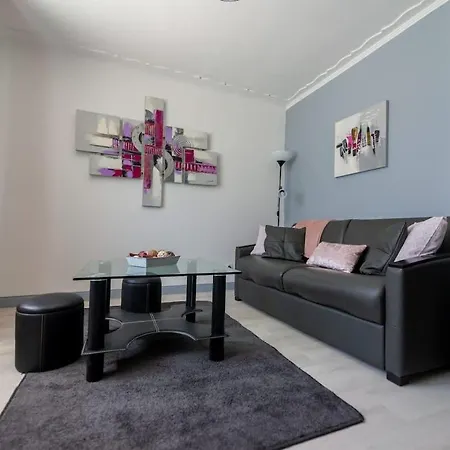La Rochelle Apartment